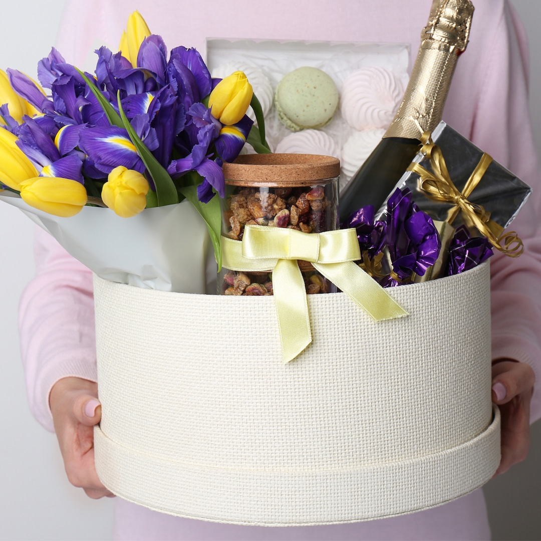 10 Gift Baskets That Will Arrive Just in Time for Mother’s Day – E! Online